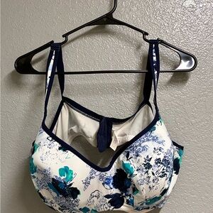 Cacique White Bra with Navy & Teal Floral Print, preowned